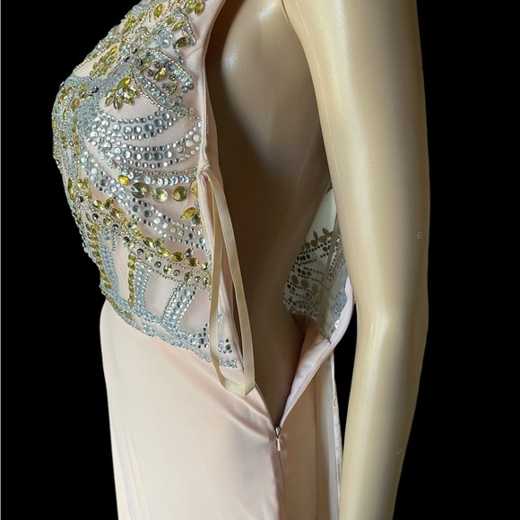 Foryoudress peach Sequin maxi
Dress size 6 - Picture 8 of 14